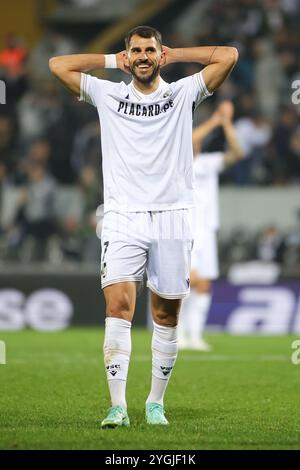 Estádio D Afonso Henriques Nelson Oliveira aus Vitoria de Guimarães, nachdem er 2024/25 am 7. November 2024 in Estádio D Afonso Henriques in Guimarães de Vitória gegen Mlada Boleslav eine Chance verpasst Guimarães hatte. (Miguel Lemos/SPP) Credit: SPP Sport Press Photo. /Alamy Live News Stockfoto