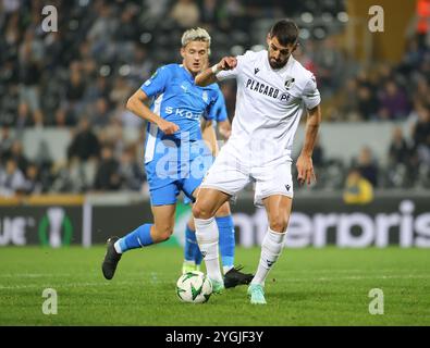 Estádio D Afonso Henriques Nelson Oliveira aus Vitoria de Guimarães wurde am 7. November 2024 im portugiesischen Estádio-Guimarães-Spiel der UEFA Conference League 2024/25 zwischen Vitória de Guimarães und Mlada Boleslav bei D. Afonso Henriques gesehen. (Miguel Lemos/SPP) Credit: SPP Sport Press Photo. /Alamy Live News Stockfoto