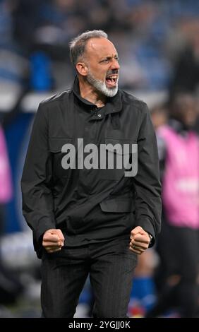 Torjubel Trainer Pellegrino Matarazzo TSG 1899 Hoffenheim nach Tor zum 2:2 von Umut Tohumcu TSG 1899 Hoffenheim (17) TSG 1899 Hoffenheim gegen Olympique Lyon, Fussball, UEFA Europa League, Spieltag 4, Saison 2024/2025, 07.11.2024 Foto: Eibner-Pressefoto/Michael Weber Stockfoto