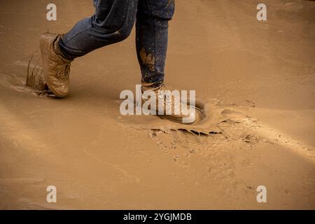 Auswirkungen der DANA-Überschwemmungen vom 29. Oktober 2024, Convent Street, Paiporta, Comunidad de Valencia, Spanien Stockfoto