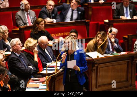 Paris, Frankreich. November 2024. AgnÃ¨Pannier-Runacher, Minister für ökologischen Wandel, Energie, Klima und Risikoprävention, spricht während der Fragen an die Regierungssitzung in der Nationalversammlung. Eine wöchentliche Sitzung der Befragung der französischen Regierung findet in der Nationalversammlung im Palais Bourbon in Paris statt. (Credit Image: © Telmo Pinto/SOPA Images via ZUMA Press Wire) NUR REDAKTIONELLE VERWENDUNG! Nicht für kommerzielle ZWECKE! Stockfoto