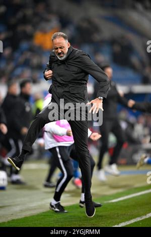 Torjubel Trainer Pellegrino Matarazzo TSG 1899 Hoffenheim nach Tor zum 2:2 von Umut Tohumcu TSG 1899 Hoffenheim (17) TSG 1899 Hoffenheim gegen Olympique Lyon, Fussball, UEFA Europa League, Spieltag 4, Saison 2024/2025, 07.11.2024 Foto: Eibner-Pressefoto/Michael Weber Stockfoto