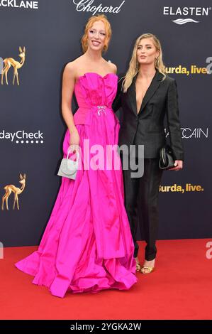 Anna Ermakova und Luna Schweiger bei der 76. Bambi-Verleihung 2024 in den Bavaria Filmstudios. München, 07.11.2024 Stockfoto