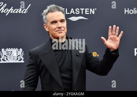 Robbie Williams bei der 76. Bambi-Verleihung 2024 in den Bavaria Filmstudios. München, 07.11.2024 Stockfoto