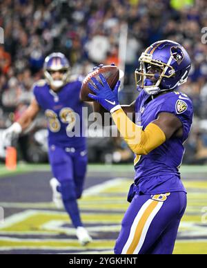 Baltimore, Usa. November 2024. Baltimore Ravens Wide Receiver Nelson Agholor (15) erhält am Donnerstag, den 7. November 2024, einen 6-Yard-Pass für einen Touchdown gegen die Cincinnati Bengals während der ersten Halbzeit im M&T Bank Stadium in Baltimore, Maryland. Foto: David Tulis/UPI Credit: UPI/Alamy Live News Stockfoto