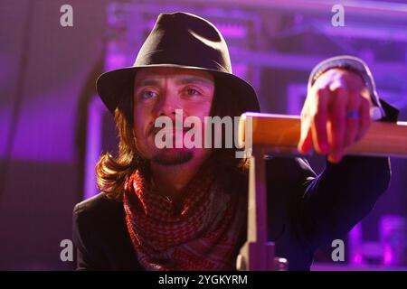 Lanny Isis Freund von Saengerin Stefanie Hertel,GER - MDR Aufzeichnung die große Show der Stars praesentiert aus der Jahrhunderthalle in Spergau - Fotografiert am 25.03.2014 *** Lanny Isis Freund der Sängerin Stefanie Hertel,GER MDR Aufnahme die große Show der Stars praesentiert aus der Jahrhunderthalle in Spergau fotografiert am 25 03 2014 Stockfoto