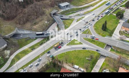 Ljubljana, Slowenien - 24. März 2023: Predor Šentvid - Šentvid-Tunnel - Situation vor den neuen Bauarbeiten, die am 11.11.2024 beginnen werden Stockfoto