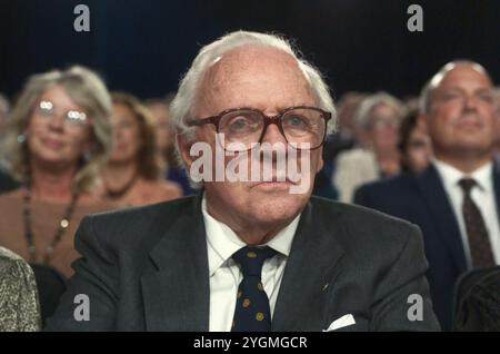 ANTHONY HOPKINS in ONE LIFE (2023), Regie: JAMES HAWES. Beschreibung: BBC Film / MBK Productions / Album Stockfoto