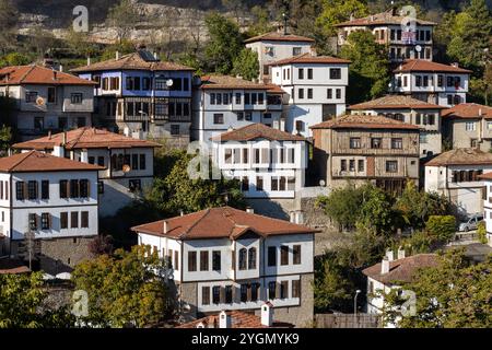 Safranbolu, berühmt für seine klassisch-osmanischen Architekturhäuser, ist ein touristisches Viertel in der Provinz Karabük, die zum UNESCO-Weltkulturerbe gehört Stockfoto