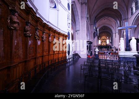 Dom, Trier, Trierer Dom, Bischofskirche, UNESCO-Welterbe, es ist ein imposantes sakrales Gebäude im Zentrum von Trier. Stockfoto