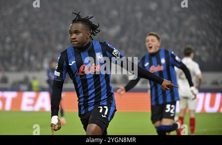 Torfeier Ademola Lookman Atalanta BC Bergamo (11) Mateo Retegui Atalanta BC Bergamo (32) Champions League, MHPArena, MHP Arena Stuttgart, Bade Stockfoto