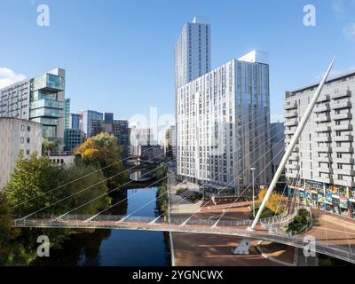 Trinity Bridge über den Fluss Irwell, Manchester, England Stockfoto