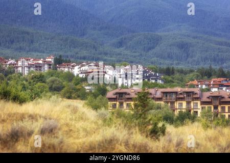 Bansko, Bulgarien Sommer Luft Stadt Panorama der bulgarischen ganzjahreszeitkurort Stockfoto