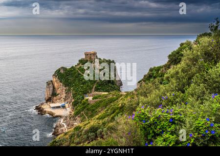 Wachturm Capo di Conca, Amalfi, Kampanien, Italien Stockfoto