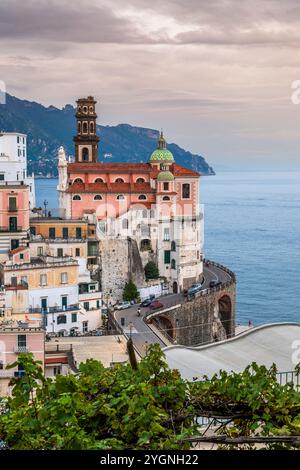 Atrani, Amalfiküste, Kampanien, Italien Stockfoto