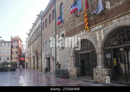 Perpignan, Frankreich - 27. August 2024: Rathaus, (Hotel de Ville), Perpignan, Pyrenäen-Orientales, Frankreich Stockfoto