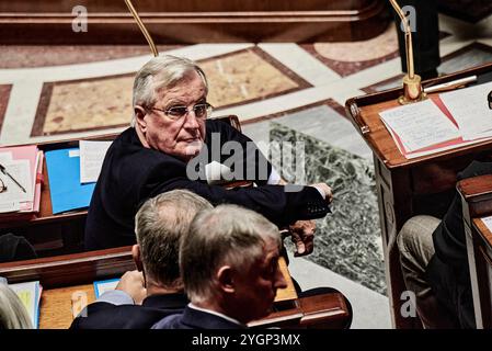 Paris, Frankreich. November 2024. Antonin Burat/Le Pictorium - Fragestunde an die Regierung vom 5. November 2024 in der französischen Nationalversammlung - 11/2024 - Frankreich/Paris - Premierminister Michel Barnier während der Fragestunde an die Regierung am 5. November 2024 in der französischen Nationalversammlung. Quelle: LE PICTORIUM/Alamy Live News Stockfoto