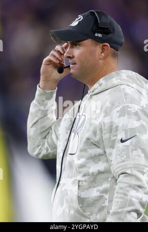 Baltimore, MD, USA. November 2024. Cincinnati Bengals Cheftrainer Zac Taylor während eines Spiels gegen die Baltimore Ravens im M&T Bank Stadium in Baltimore, MD. Foto: Mike Buscher/Cal Sport Media/Alamy Live News Stockfoto