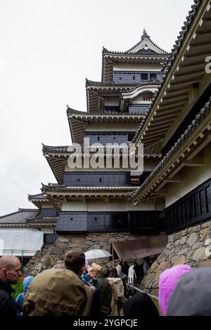 Matsumoto Castle, auch bekannt als Fukashi Castle, ist eine der wichtigsten historischen Burgen Japans. Stockfoto