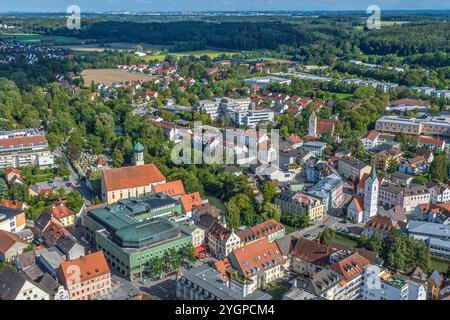 Ausblick auf Fürstenfeldbruck, Kreisstadt in der Metropolregion München die oberbayerische Stadt Fürstenfeldbruck an der Amper im Luftb Fürstenfeldbru Stockfoto