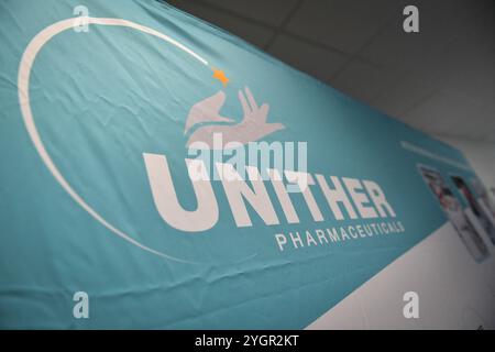 Paris, Frankreich. November 2024. Dieses Foto zeigt das Logo des französischen Unternehmens Unither Pharmaceuticals, das am 8. November 2024 in Amiens ansässig war. Foto: Firas Abdullah/ABACAPRESS. COM Credit: Abaca Press/Alamy Live News Stockfoto