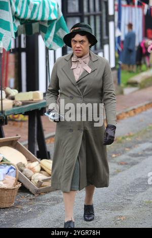 Comedian Jimmy Carr Debütalfilm Fackham Hall filmt in Thornton Hough, Wirral Stockfoto