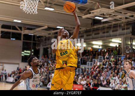 #, GER, Bozic Estriche Ritter Kirchheim vs. Eisbaeren Bremerhaven, BARMER 2. Basketball-Bundesliga, 8. Spieltag, Saison 2024/2025, 08.11.2024, Foto: Eibner-Pressefoto/Nina Sander Stockfoto