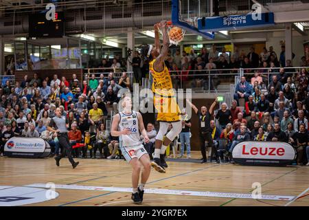 #, GER, Bozic Estriche Ritter Kirchheim vs. Eisbaeren Bremerhaven, BARMER 2. Basketball-Bundesliga, 8. Spieltag, Saison 2024/2025, 08.11.2024, Foto: Eibner-Pressefoto/Nina Sander Stockfoto