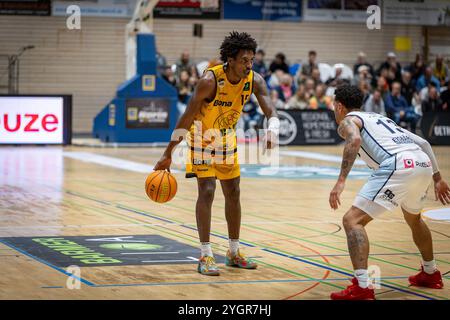 #, GER, Bozic Estriche Ritter Kirchheim vs. Eisbaeren Bremerhaven, BARMER 2. Basketball-Bundesliga, 8. Spieltag, Saison 2024/2025, 08.11.2024, Foto: Eibner-Pressefoto/Nina Sander Stockfoto