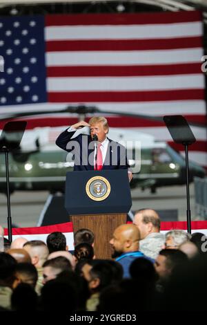 Pyeongtaek, Südkorea. 30. Juni 2019. U. US-Präsident Donald J. Trump hält während eines Besuchs auf dem Luftwaffenstützpunkt Osan am 30. Juni 2019 in Pyeongtaek, Provinz Gyeonggi, Bemerkungen an Mitglieder des Militärdienstes ab. Südkorea. Gutschrift: SSgt. Cody Harding/US Army Photo/Alamy Live News Stockfoto