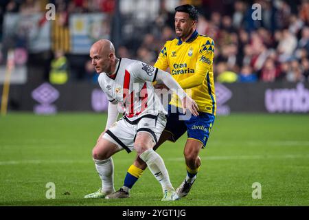 Madrid, Madrid, Spanien. November 2024. Während des Fußballspiels La Liga EA Sports 2024/25 zwischen Rayo Vallecano und UD Las Palmas im Estadio de Vallecas am 8. November 2024 in Madrid, Spanien. (Kreditbild: © Alberto Gardin/ZUMA Press Wire) NUR REDAKTIONELLE VERWENDUNG! Nicht für kommerzielle ZWECKE! Stockfoto