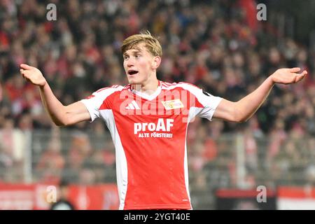 Berlin, Deutschland. November 2024. Aljoscha Kemlein (1. FC Union Berlin, #36) GER, 1. FC Union Berlin gegen SC Freiburg, Fussball, Bundesliga, Saison 2024/2025, 10. SPIELTAG, 08.11.2024 (DFL-VORSCHRIFTEN VERBIETEN DIE VERWENDUNG VON FOTOS ALS BILDSEQUENZEN UND/ODER QUASI-VIDEO.) Foto: Eibner-Pressefoto/Ryan Sleiman Credit: dpa/Alamy Live News Stockfoto