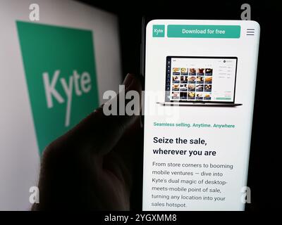 Deutschland. Juli 2024. In dieser Abbildung befindet sich ein Mobiltelefon mit der Webseite des brasilianischen POS-Unternehmens Kyte Tecnologia de Software mit Logo. (Credit Image: © Timon Schneider/SOPA Images via ZUMA Press Wire) NUR REDAKTIONELLE VERWENDUNG! Nicht für kommerzielle ZWECKE! Stockfoto