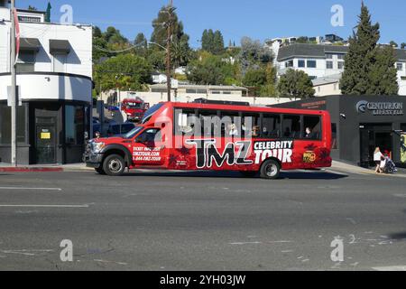 Los Angeles, Kalifornien, USA 8. November 2024 TMZ Celebrity Tour Bus auf dem Sunset Blvd am 8. November 2024 in Los Angeles, Kalifornien, USA. Foto: Barry King/Alamy Stock Photo Stockfoto