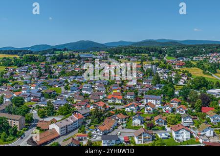 Blick auf den Luftkurort Regen am Schwarzen Regen im Bayerischen Wald Stockfoto