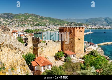 Fantastische Aussicht auf den Kizil Kule (Roter Turm), Alanya Stockfoto