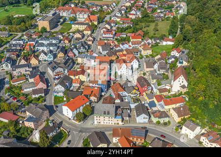 Der Naturpark Altmühltal rund um das Marktdorf Kipfenberg im Landkreis Eichstätt von oben Stockfoto