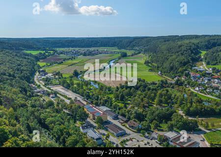 Der Naturpark Altmühltal rund um das Marktdorf Kipfenberg im Landkreis Eichstätt von oben Stockfoto