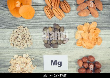 Gesunde Inhaltsstoffe mit Magnesium, Vitamin und Mineralien. Nahrhaftes Essen Stockfoto