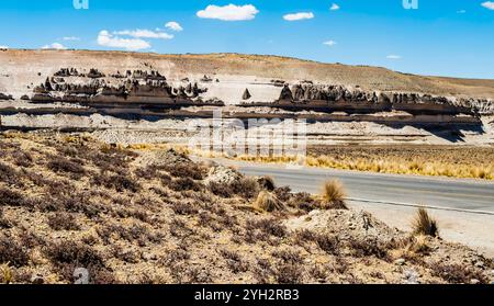 Beeindruckende Felsformationen im Salinas Y Aguada Blanca National Reserve, Region Arequipa, Peru Stockfoto