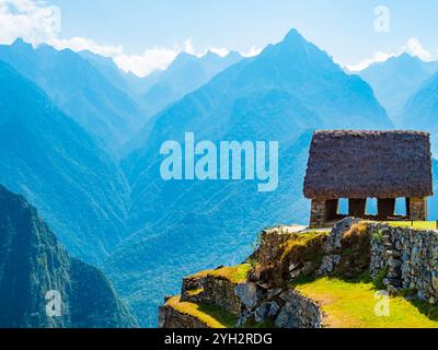 Atemberaubende Aussicht auf das Haus des Wächters mit Blick auf die verlorene inka-Stadt Machu Picchu, heiliges Tal der Inkas, Region Cusco, Peru Stockfoto