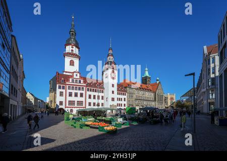 Chemnitz, Sachsen, Deutschland - das alte Rathaus und die Stadtverwaltung auf dem Marktplatz im Zentrum sind Wahrzeichen der Stadt, der Europäischen Hauptstadt Stockfoto