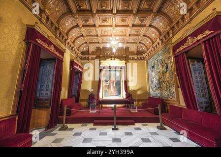 Toledo, Spanien, 16. Dezember 2018: Innere der Adelskirche der Doncellas, Toledo, Spanien, Europa Stockfoto