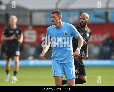 München, Deutschland, 09. November 2024: Fussball, Herren, 3.Liga, Saison 2024/2025, TSV 1860 München - SV Waldhof Mannheim, Grünwalder Stadion Max Reinthaler (TSV 1860 München) Kopf, Oberkörper DFB-Vorschriften verbieten jede Verwendung von Fotografien als Bildsequenzen und/oder Quasi-Video Stockfoto