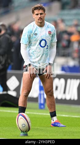 9. November 2024; Allianz Stadium, London, England: Herbst Rugby International, England gegen Australien; Henry Slade aus England wärmt sich auf Stockfoto