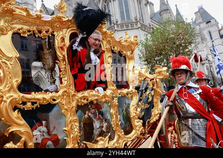 London, Großbritannien. November 2024. Der neue Bürgermeister Alistair King verlässt die Royal Courts of Justice, um sich der Show Credit: Andy Sillett/Alamy Live News anzuschließen Stockfoto