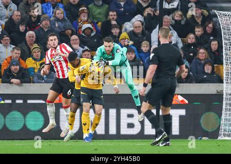 Molineux, Wolverhampton am Samstag, den 9. November 2024. #1, Torhüter José Sá von Wolves in Aktion während des Premier League-Spiels zwischen Wolverhampton Wanderers und Southampton in Molineux, Wolverhampton am Samstag, den 9. November 2024. (Foto: Stuart Leggett | MI News) Credit: MI News & Sport /Alamy Live News Stockfoto