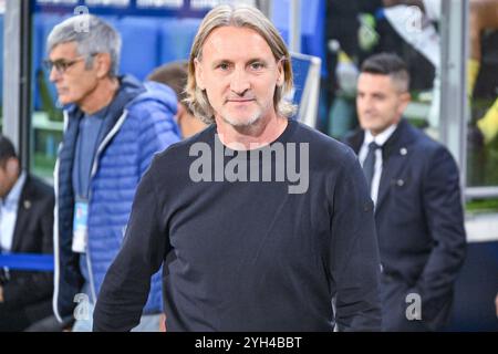 Cagliari, Italien. November 2024. Cagliaris Trainer Davide Nicola während des Fußballspiels der Serie A zwischen Cagliari Calcio und AC Milan im Unipol Domus in Cagliari, Sardinien - Samstag, 9. November 2024. Sport - Fußball (Foto: Gianluca Zuddas/Lapresse) Credit: LaPresse/Alamy Live News Stockfoto