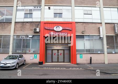 Eingang des Personals zu Tunnocks Fabrik Stockfoto