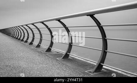 Geschwungene Geländer, Elizeys Promenade, England, Vereinigtes Königreich Stockfoto
